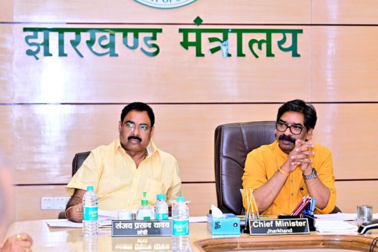 पलायन रोकने के लिए CM हेमंत ने बनाया मास्टर प्लान, नोएडा-मुंबई समेत 5 शहरों में खुलेंगे सहायता केंद्र