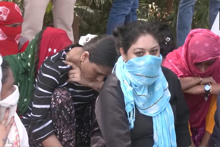 घुसपैठियों के खिलाफ आधी रात चला बड़ा अभियान, अहमदाबाद में 290 से ज्यादा संदिग्ध बांग्लादेशी हिरासत में