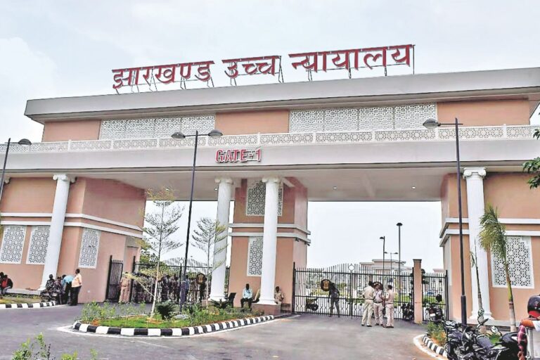 चाईबासा ब्लड बैंक कांड: 5 बच्चों को संक्रमित खून चढ़ाने के आरोपी डॉक्टरों को झारखंड हाईकोर्ट से राहत
