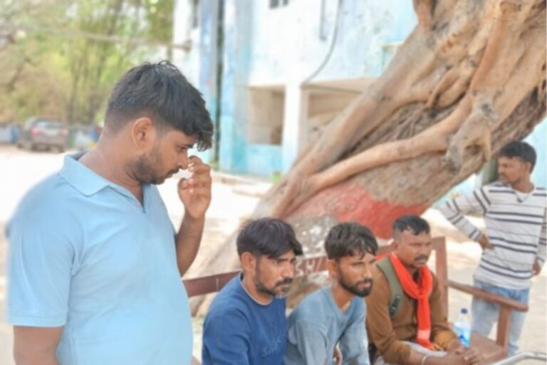 कैमूर में इलाज कराने जा रही महिला को पिकअप ने रौंदा, अस्पताल में मौत; पति घायल