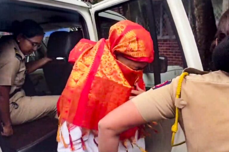 पुलिस पूछताछ में टूटी सिया, कहा- विग पहनता था केतन इसलिए कर दी हत्या, फोन ने भी खोले कई राज
