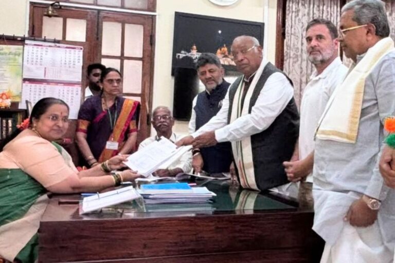 राज्यसभा चुनाव के लिए मल्लिकार्जुन खरगे ने किया नामांकन, कहा- कांग्रेस उम्मीदवारों की जीत पक्की करने के लिए एकजुट रहें