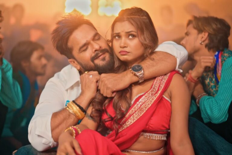 ‘कमर तुरले पहिले’ गाने में दिखा सोना डे का सबसे ग्लैमरस लुक, खेसारी लाल यादव संग रोमांस ने बढ़ाया इंटरनेट का तापमान