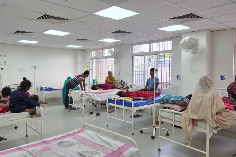 मधेपुरा में गर्मी ने बिगाड़े हालात, अस्पतालों में बढ़े मरीज,लू और उमस से लोग बेहाल