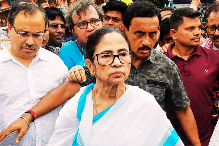 ममता बनर्जी की तृणमूल कांग्रेस ने शहीद दिवस रैली के लिए कोलकाता पुलिस से मांगी अनुमति