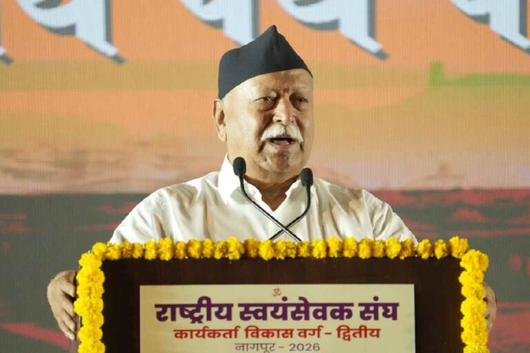 शताब्दी एक्सप्रेस पर फेंके गए पत्थर, आरएसएस प्रमुख मोहन भागवत थे सवार