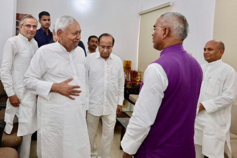 ‘मैं कोई छोटा-मोटा नेता नहीं हूं, नीतीश कुमार से मिलने के बाद क्यों बोले आरसीपी सिंह?