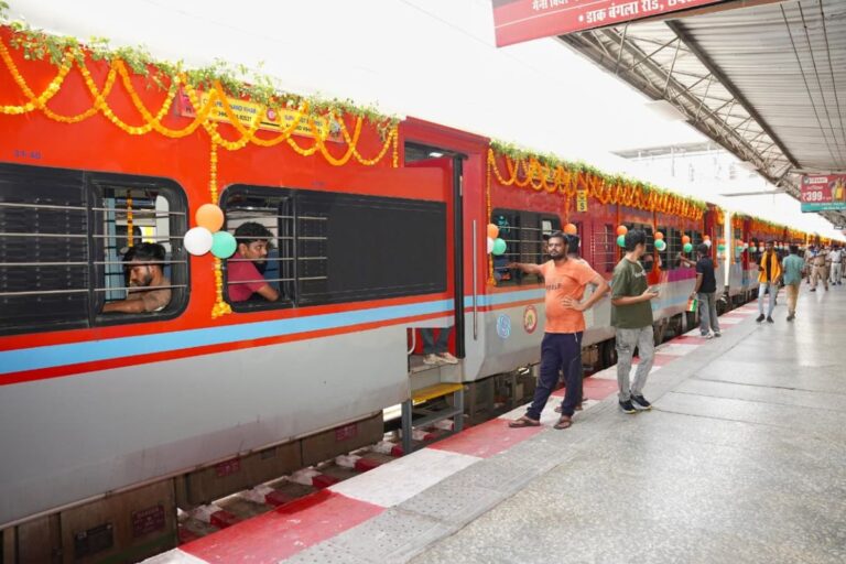 आज से नियमित चलेगी छपरा-आनंद विहार एक्सप्रेस, रात 8.50 होगी रवाना, देखें टाइमिंग, रूट और स्टॉपेज