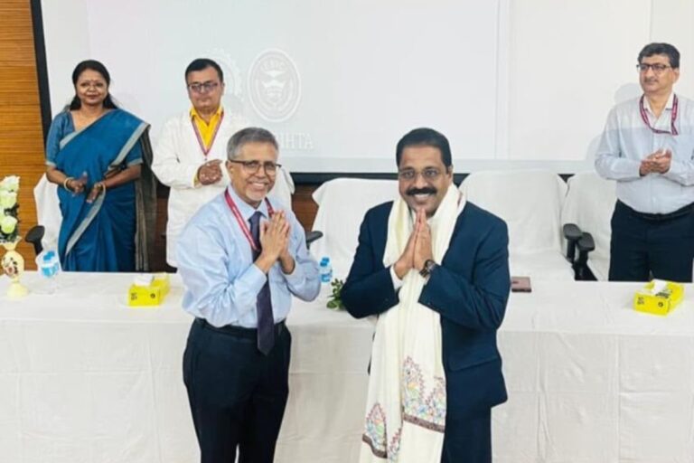 ईएसआईसी अस्पताल बिहटा, नए डीन ने संभाला पदभार, कहा- संस्थान को बेहतर अस्पताल के रूप में किया जाएगा विकसित