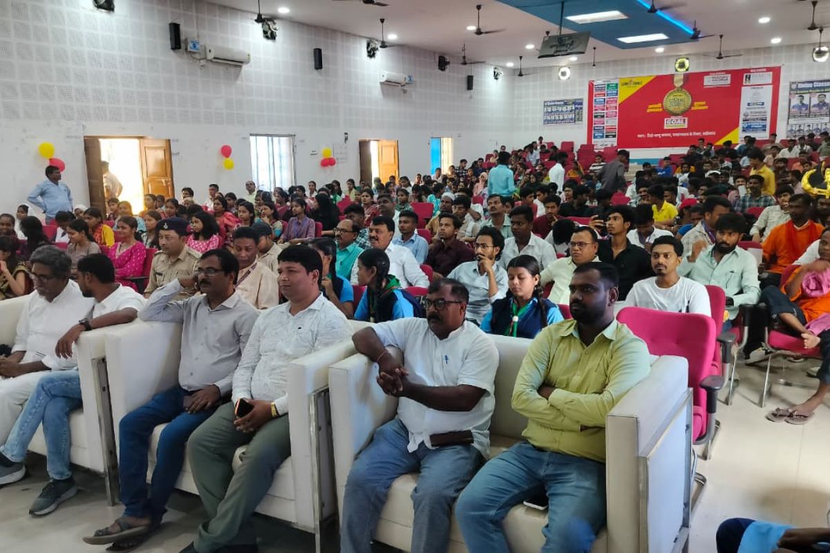 साहिबगंज में प्रभात खबर प्रतिभा सम्मान समारोह का आयोजन, 400 से अधिक छात्र हुए सम्मानित 2 Prabhat Khabar Pratibha Samman 2026 1 1