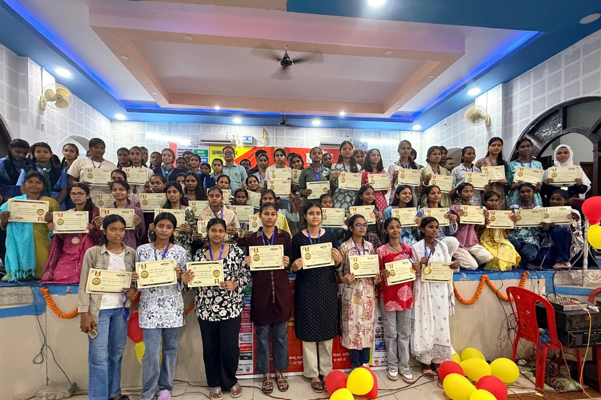 साहिबगंज में प्रभात खबर प्रतिभा सम्मान समारोह का आयोजन, 400 से अधिक छात्र हुए सम्मानित 4 Prabhat Khabar Pratibha Samman 2026 5