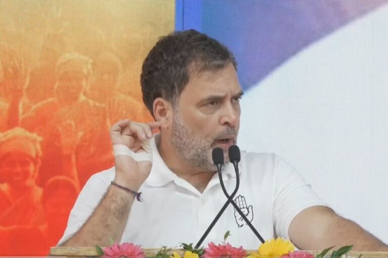 राहुल गांधी का पीएम मोदी पर हमला-कंप्रोमाइज्ड पीएम भारत माता के बेटों की रक्षा नहीं कर सकते