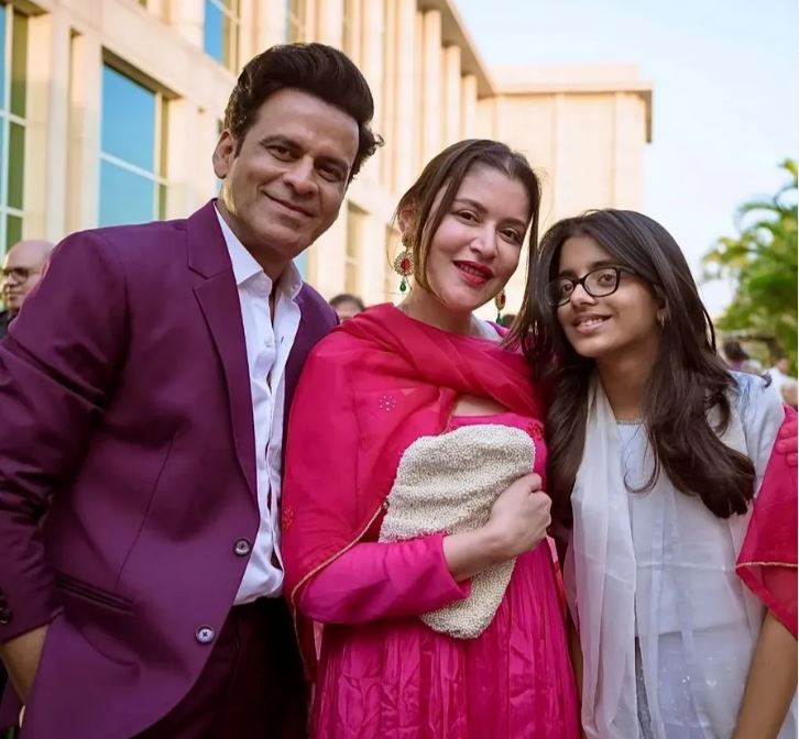 Shabana Raza Manoj With Daughter