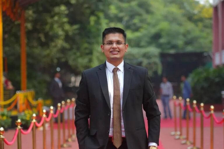 UPSC टॉपर अनुज अग्निहोत्री की मार्कशीट आई सामने, इंटरव्यू में 204 मार्क्स