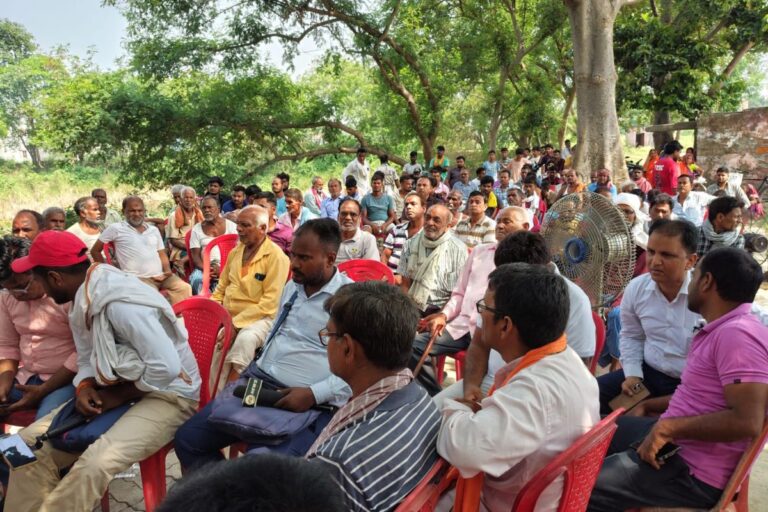 सीवान के पिनर्थु खुर्द में पंचायत सरकार भवन निर्माण की उठी मांग, ग्रामीणों ने प्रशासन से की अपील