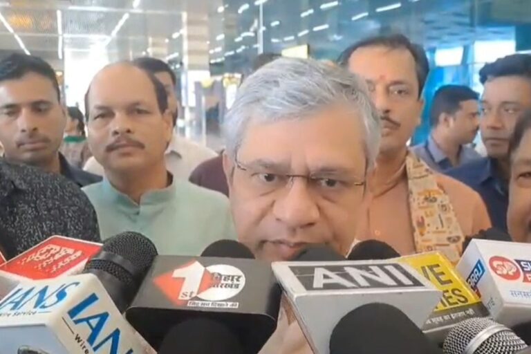 पटना में बन रहा 5 प्लेटफॉर्म्स का नया स्टेशन, रेल मंत्री बोले- ‘PM ने दी है 10 हजार करोड़ से ज्यादा की सौगात’