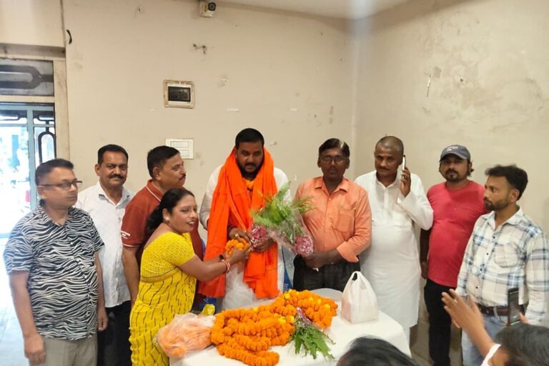 नवनिर्वाचित MLC अनिल ठाकुर का नाई संघ ने किया भव्य स्वागत: बोले- सरकार तक पहुंचेगी समाज की हर आवाज