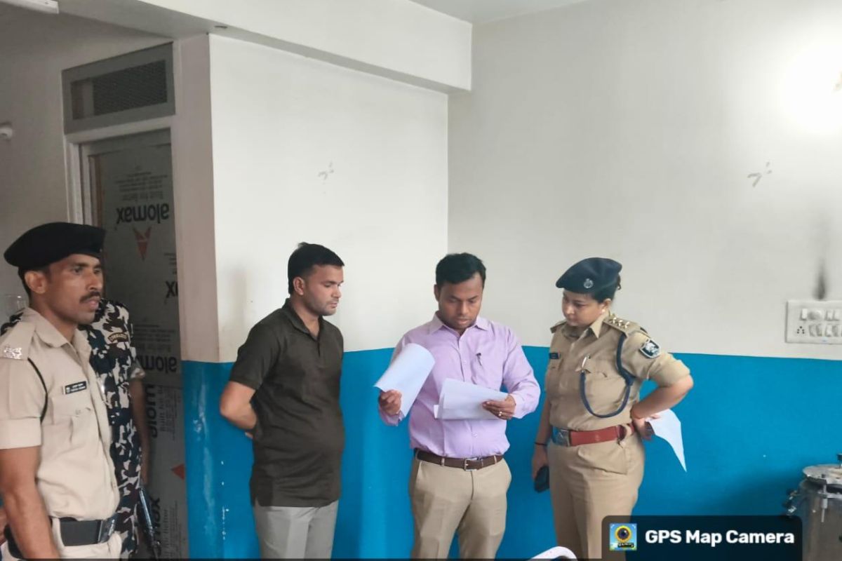 जहानाबाद के 75% प्रतिष्ठानों में फायर सेफ्टी नहीं, 30% अग्निशामक यंत्र खराब 2 Whatsapp Image 2026 06 12 At 5.16.46 Pm