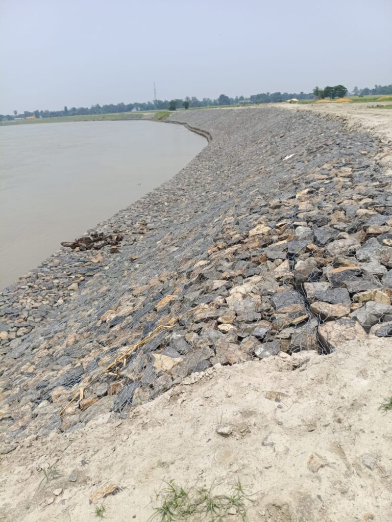 कोसी के जलस्तर में वृद्धि, तटबंधों पर बढ़ाई गई निगरानी