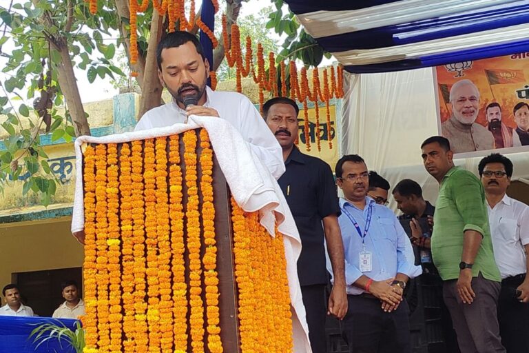 पंचायत विकास दिवस पर वैशाली पहुंचे निशांत कुमार, बोले-सरकार की योजनाओं को धरातल पर उतारने का लें संकल्प