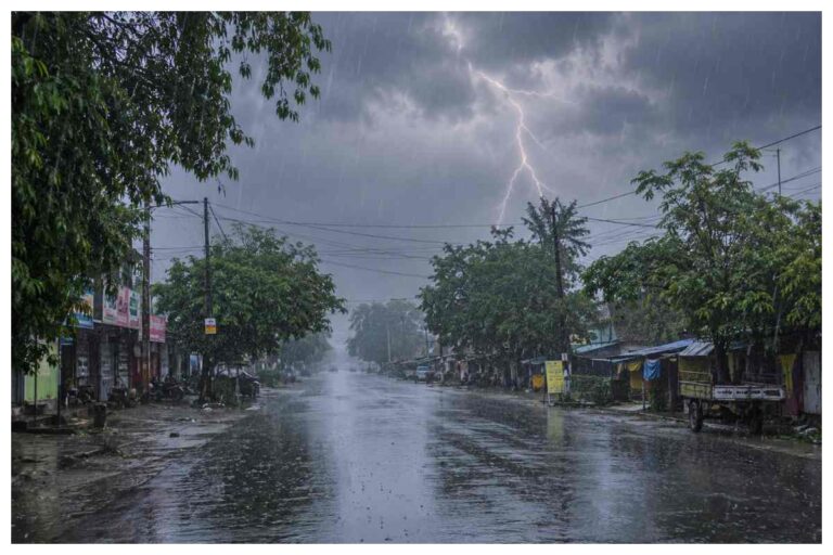 Darbhanga Weather News: जाले में मौसम बदला, बारिश के बीच कई इलाकों की बिजली काटी गई