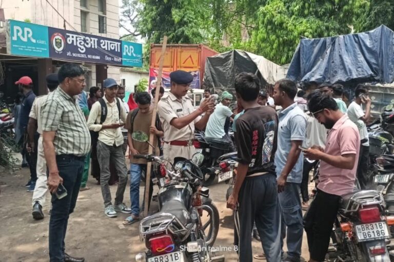 हाजीपुर में सड़क सुरक्षा अभियान से बड़ी कार्रवाई, 2,471 वाहनों से वसूला गया 26.19 लाख रुपये जुर्माना