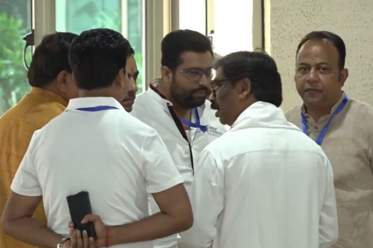 झारखंड राज्यसभा चुनाव: हेमंत सोरेन की BJP विधायकों के साथ ‘चाय पर चर्चा’, सोशल मीडिया पर वीडियो वायरल