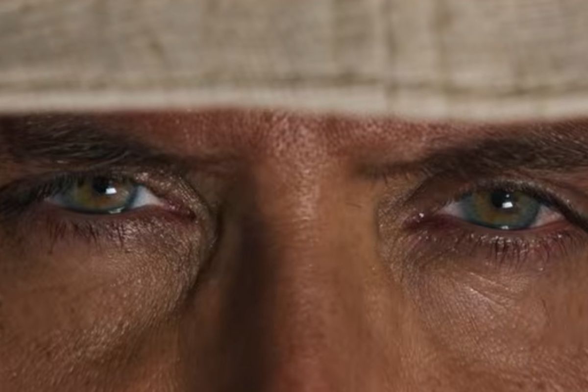 Alpha Trailer: घमंड उसका शस्त्र था…खतरनाक 'अल्फा' बन बॉबी देओल की लंका ढाएगी आलिया, आखिरी 10 सेकेंड मिस किया तो सब बेकार 5 Hrithik Roshan Eyes In Alpha
