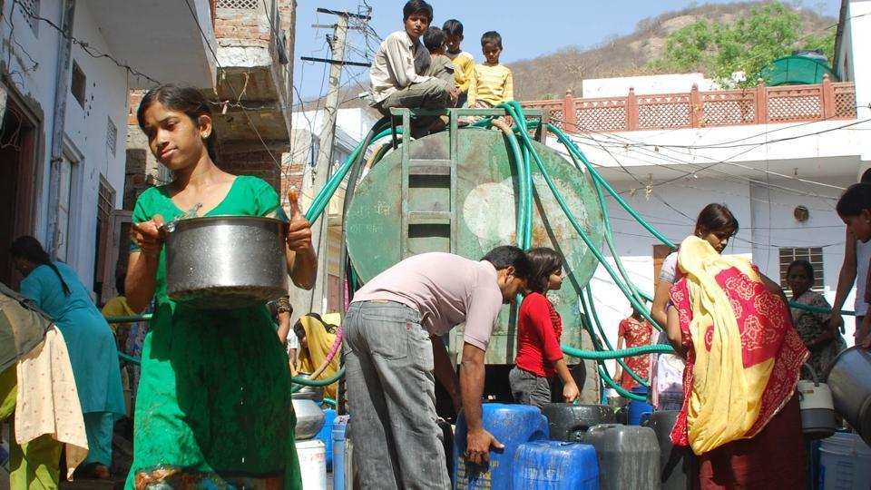 विभागीय पेंच में उलझा हाजीपुर का वॉटर टावर, करोड़ों की योजना ठप होने से हजारों आबादी पानी को मोहताज 1 Image 1350