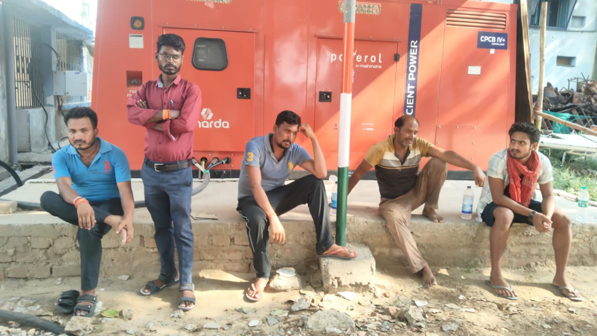 नालंदा में Nh-33 पर अनियंत्रित होकर 15 फीट गहरे गड्ढे में गिरी बाइक, बेगूसराय के युवक की मौके पर ही मौत 3 Image 1396
