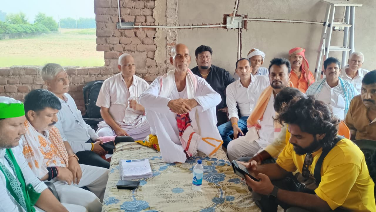 भरत तिवारी एनकाउंटर केस: ब्रह्मभोज में जुटे 25 हजार लोग, सैंड आर्ट से दी गई भावुक श्रद्धांजलि 1 Image 1754