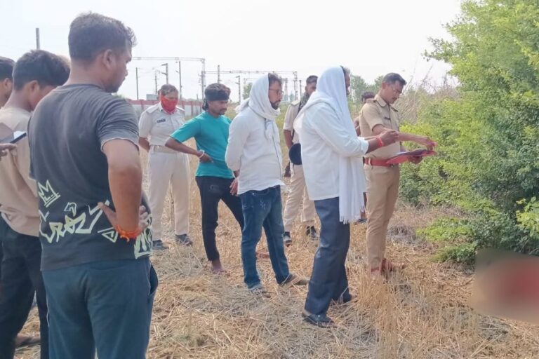 कैमूर में रेलवे स्टेशन के पास मिला महिला का शव, जांच में जुटी पुलिस
