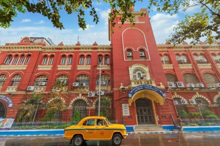बुलडोजर एक्शन : अवैध निर्माण को गिराने से दो सप्ताह पहले देना होगा नोटिस, कोलकाता नगर निगम को सरकार का निर्देश