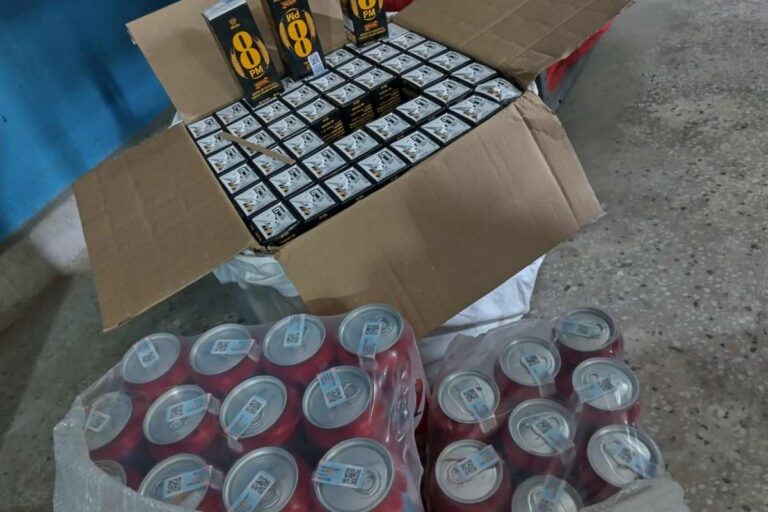 liquor seized bagaha: दियारा इलाके में नाव से शराब तस्करी की कोशिश नाकाम, अंधेरे का फायदा उठा भागे तस्कर