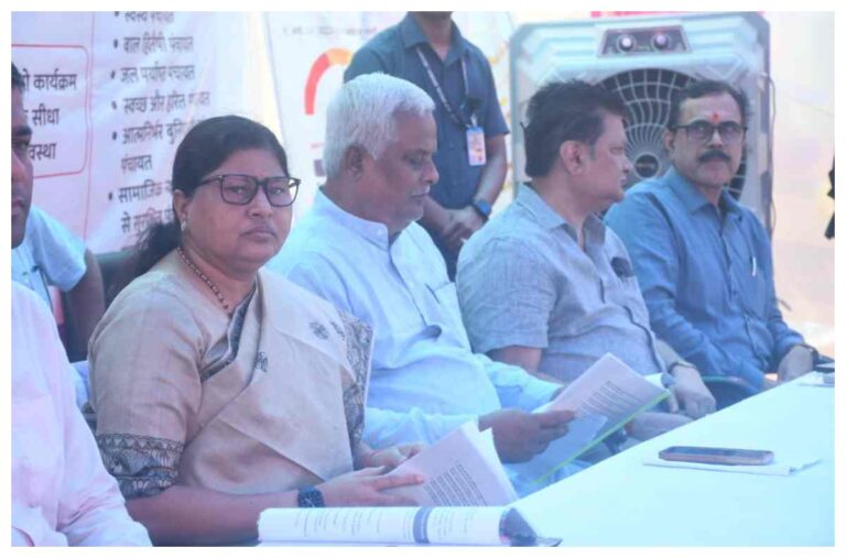 पंचायत विकास दिवस पर झंझारपुर पहुंचीं प्रभारी मंत्री लेशी सिंह, परखी विकास योजनाएं
