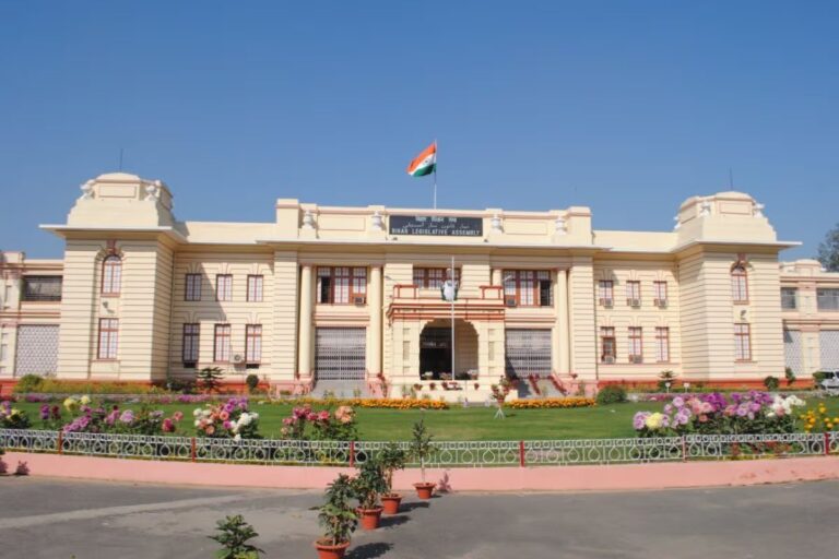 बिहार में MLC चुनाव के लिए आज से नामांकन शुरू, संजय झा के घर पहुंचे नीतीश कुमार, क्या रोहिणी लड़ेंगी इलेक्शन?