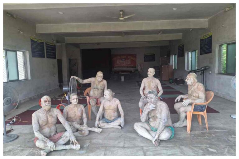 नेचरोपैथी से स्वास्थ्य सुधारने की पहल, योग शिविर बना आकर्षण का केंद्र