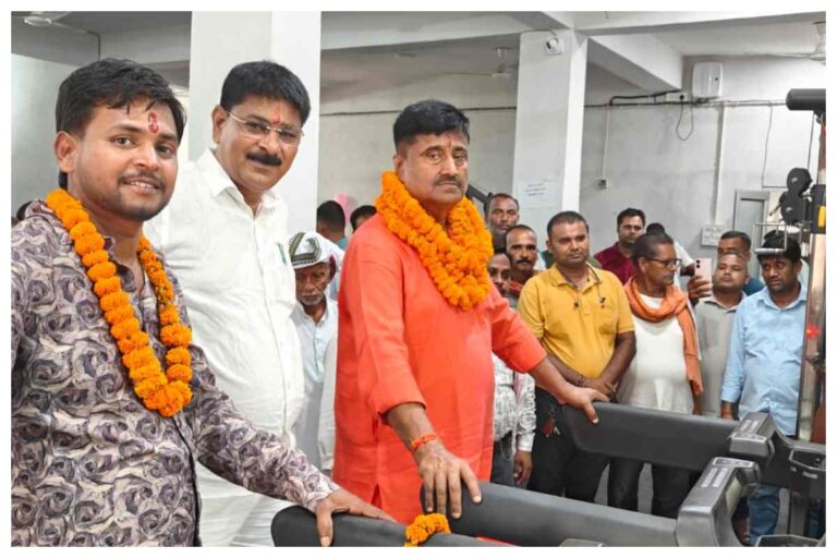 कांटी नगर परिषद परिसर में 25 लाख की लागत से बने जिम का उद्घाटन, विधायक अजीत कुमार ने दी सौगात