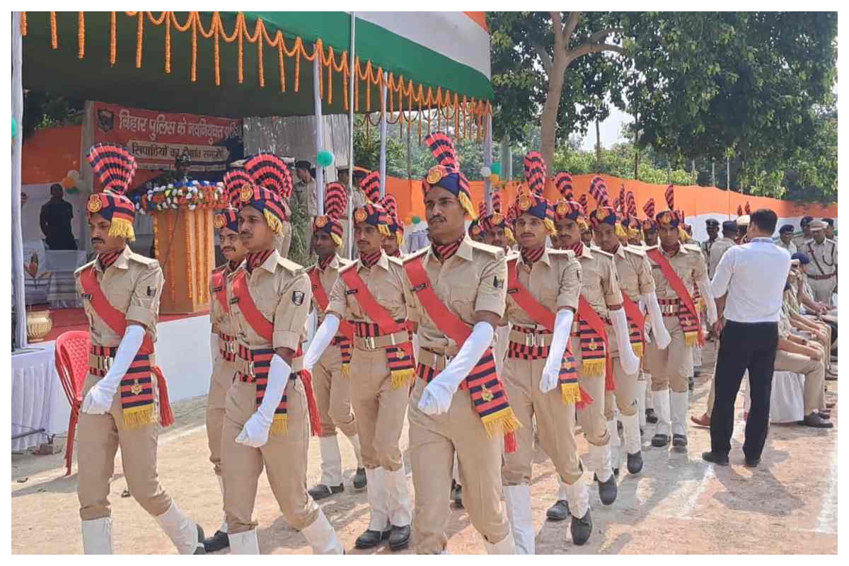 पुलिस लाइन में भव्य दीक्षांत समारोह, डीआईजी ने ली परेड की सलामी 2 Samastipur Police Passing Out Parade 266 Trainee Constables Bihar Police 1