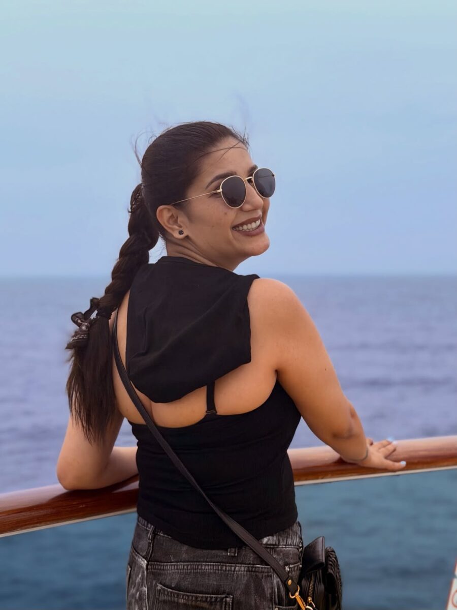 Sapna Chopudhary Glamorous Photos