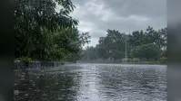 झारखंड में आज वज्रपात-बारिश के आसार, 40 किमी प्रति घंटे की रफ्तार से चलेंगी तेज हवाएं