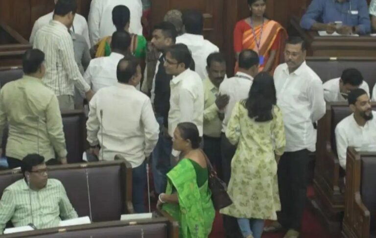 OBC Bill West Bengal: पश्चिम बंगाल ओबीसी विधेयक पास, दोनों तरफ दिखे रितब्रत गुट के विधायक
