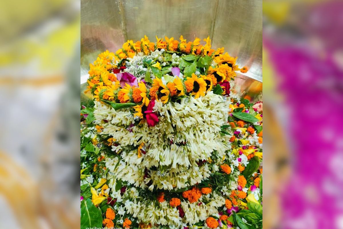 बाबा गरीबनाथ मंदिर में उमड़ी श्रद्धालुओं की भीड़, फूलों से हुआ भव्य श्रृंगार और जलाभिषेक 2 %E0%A4%Aa%E0%A5%8D%E0%A4%B0%E0%A4%A4%E0%A5%80%E0%A4%95%E0%A4%Be%E0%A4%A4%E0%A5%8D%E0%A4%Ae%E0%A4%95 %E0%A4%A4%E0%A4%B8%E0%A5%8D%E0%A4%B5%E0%A5%80%E0%A4%B0 6