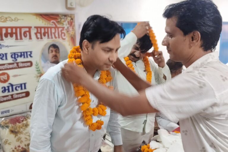 नवादा: सिरदला में बीडीओ-सीओ का तबादला, जनप्रतिनिधियों ने दिया सम्मानपूर्वक विदाई