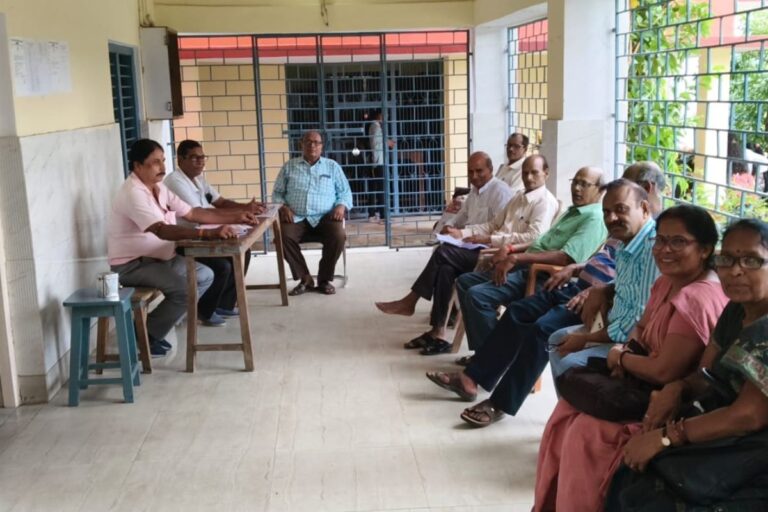 डीएन सिंह महाविद्यालय में शिक्षक प्रतिनिधि के लिए मतदान जारी, शाम तक आएंगे चुनाव परिणाम