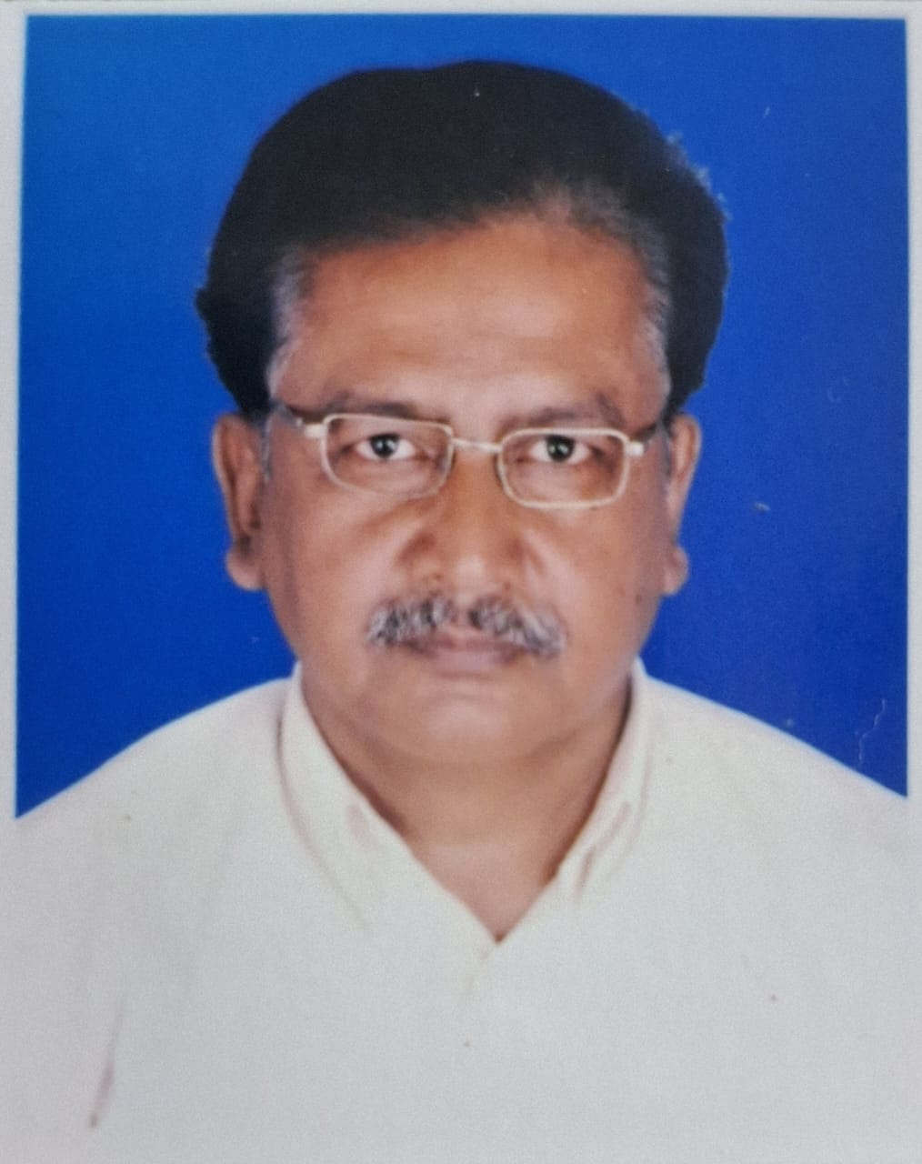 मनोज कुमार मिश्र