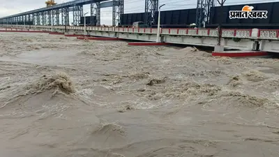 बिहार में नदियां उफान पर, कोसी, गंडक और कमला का जलस्तर बढ़ा, कई जिलों में खतरे के निशान से ऊपर पहुंचा पानी