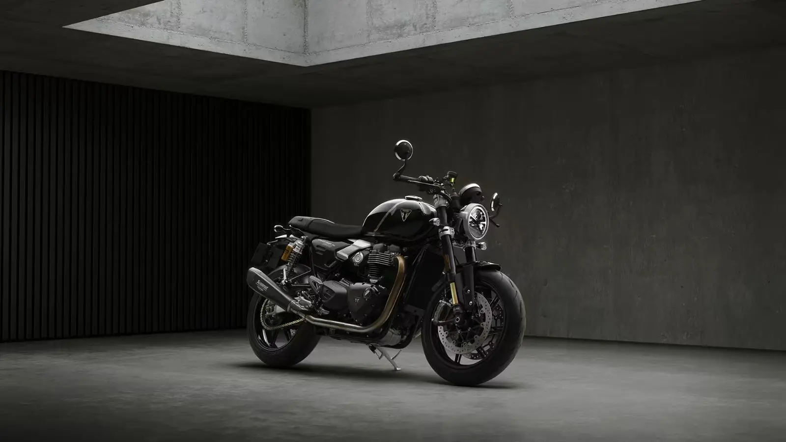 दुनिया में सिर्फ 750 लोगों को मिलेगी ये बाइक, 21 लाख रुपये में लॉन्च हुई Triumph Speed Twin 1200 TFC