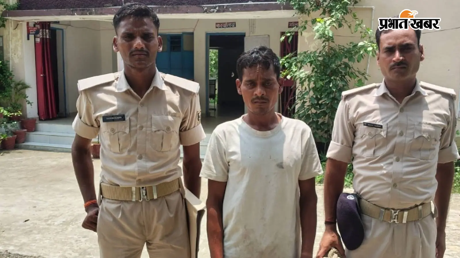 नवादा: मेसकौर के विसियायत गांव में शराब पीकर परिजनों से मारपीट करने वाला युवक गिरफ्तार