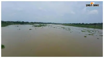 खतरे के निशान से ऊपर बह रही बागमती, गांवों के साथ स्कूलों में भी घुसा पानी